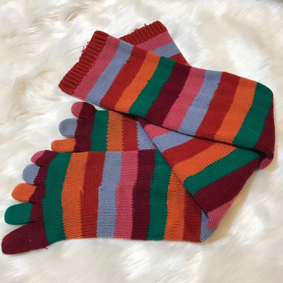 GUC Fun Vintage 70s Rainbow Toe Socks Woman's Knit Hippy Retro Wear Multi-Color - Picture 4 of 14
